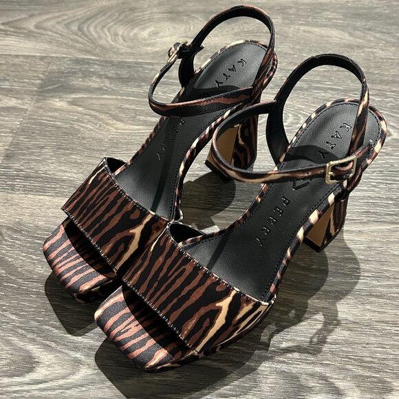 Katy Perry Size 7.5 Square Platform Sandal Tiger Animal Print Chunky Heels Y2K - Picture 6 of 13